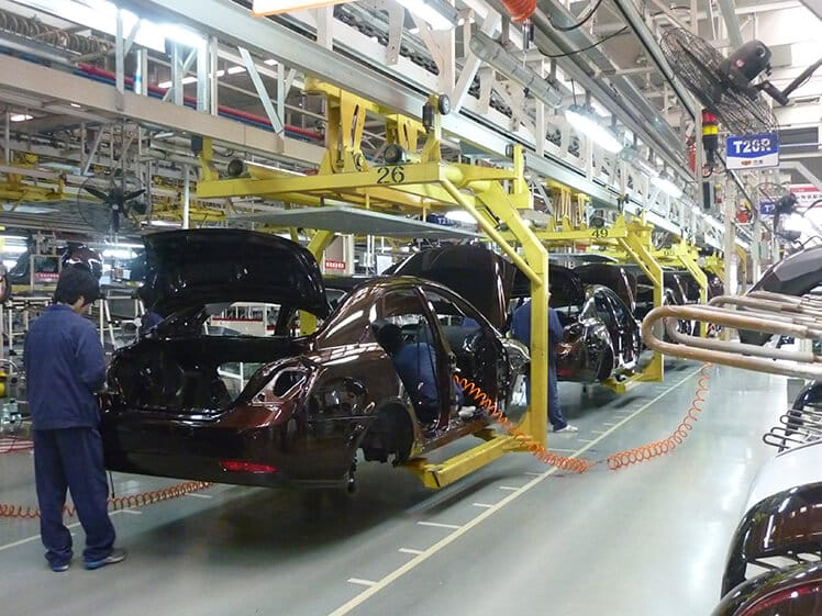 Vehicle assembly line